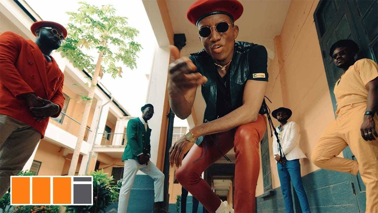 official video kofi kinaata play